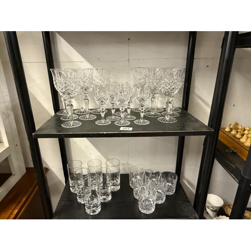 565 - 5 x Sets of 6 crystal wine glasses & other glasses