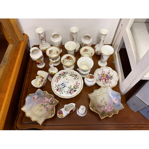 575 - A good selection of floral decorated china