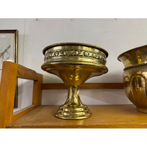 577 - A vintage brass planter & a comport