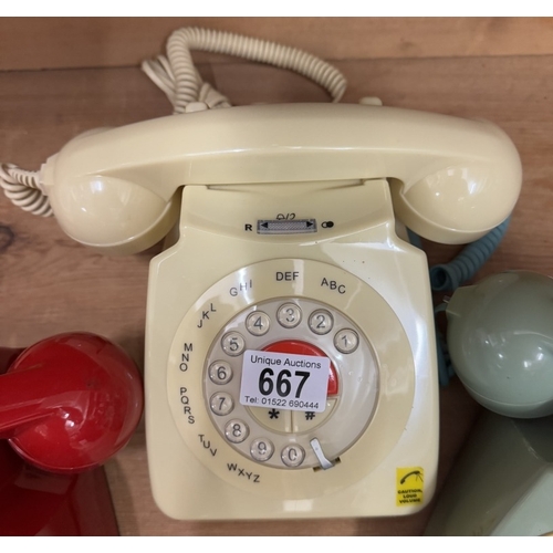 667 - 3 vintage telephones