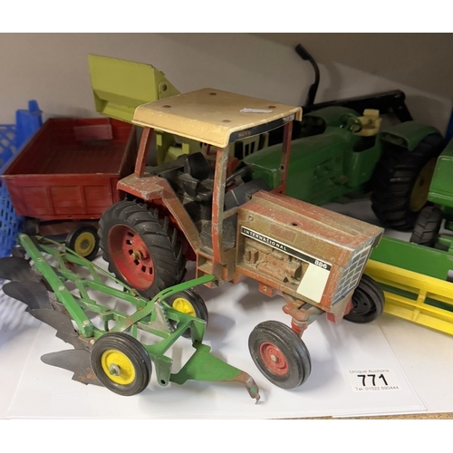 771 - A good lot of large scale tractors & farming machinery including ERTL etc