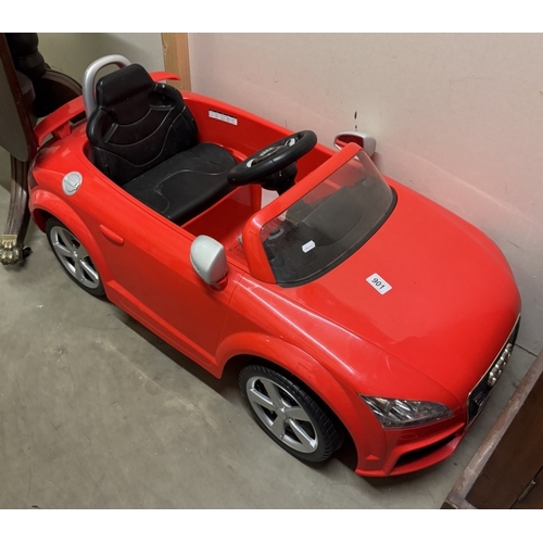 901 - A Childs Audi RS TT Plus electric sit in car (Needs battery & leads)