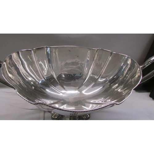 1051 - A magnificent twin handled silver plate soup tureen.