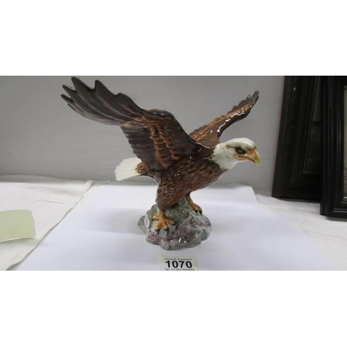 1070 - A Beswick Bald Eagle.