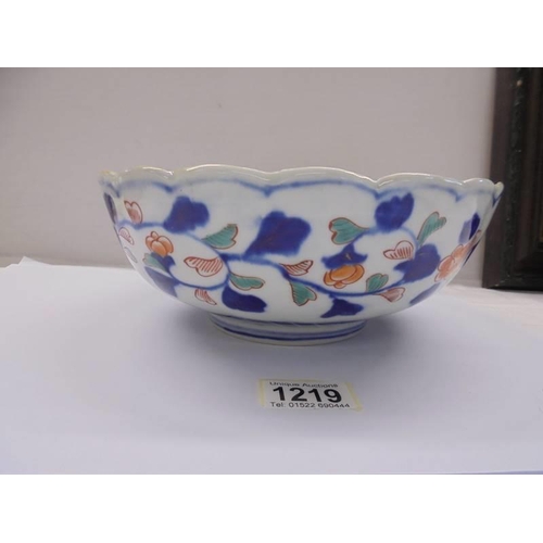 1219 - A Japanese Imari bowl.