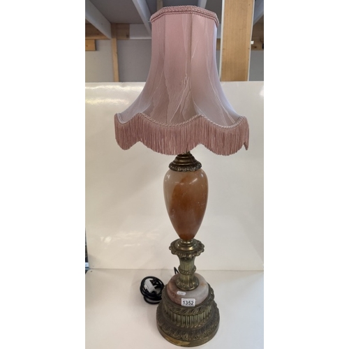 1352 - A tall alabaster & brass table lamp (in working order)