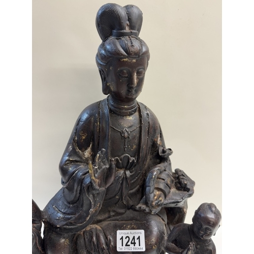 1241 - A 20th century Chinese bronze figure of a Guanyin