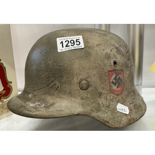 1295 - A German M.35 helmet 3816