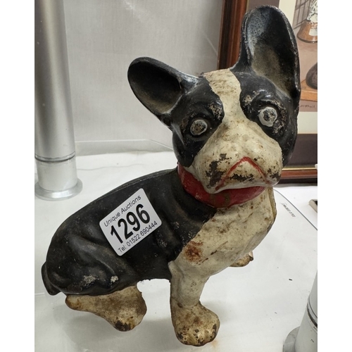 1296 - An iron French bulldog