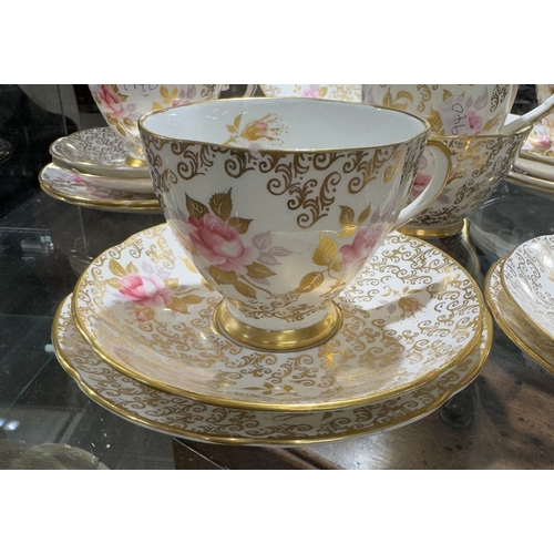 1394 - A Royal Stuart bone China tea set