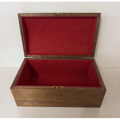 1403 - A mahogany dome top trinket / jewellery box