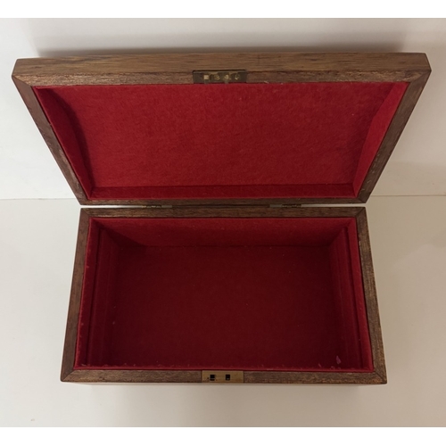 1403 - A mahogany dome top trinket / jewellery box