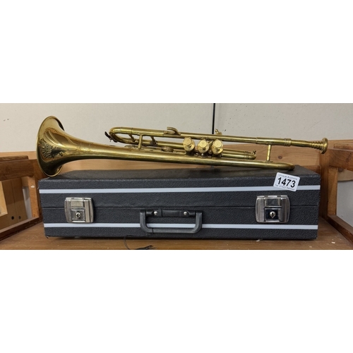 1473 - A brass trumpet with case