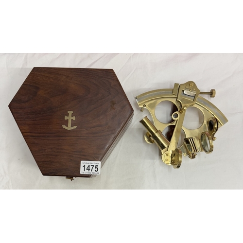 1475 - A brass sextant in teak box