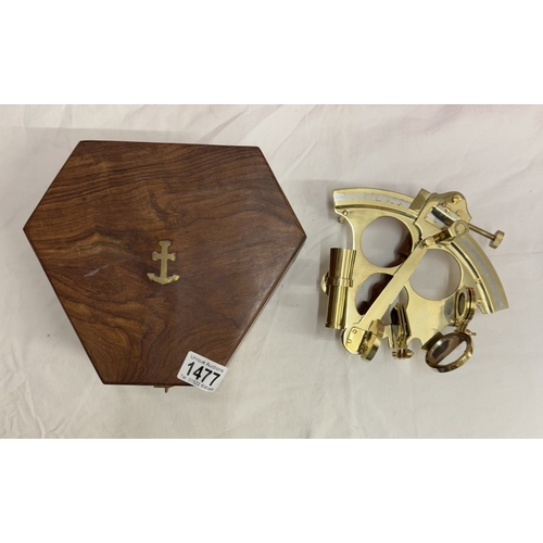 1477 - A brass sextant in teak box