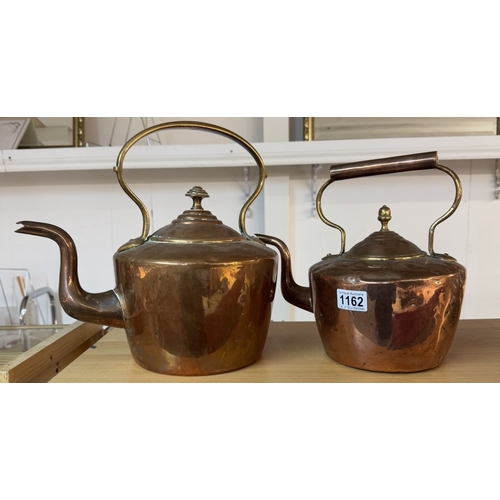 1162 - A Victorian copper kettle