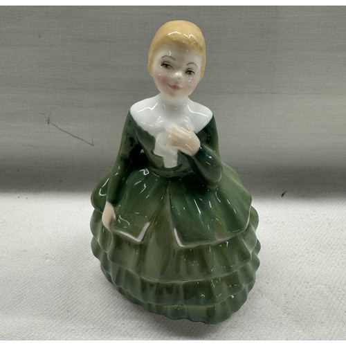 1160B - A collection of pottery figurines including Doulton, Nao, Coalport, Lladro etc