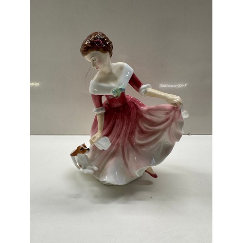 1207 - Five Royal Doulton figurines including Solitude.