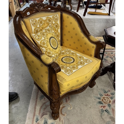 1635 - A classic style wing armchair