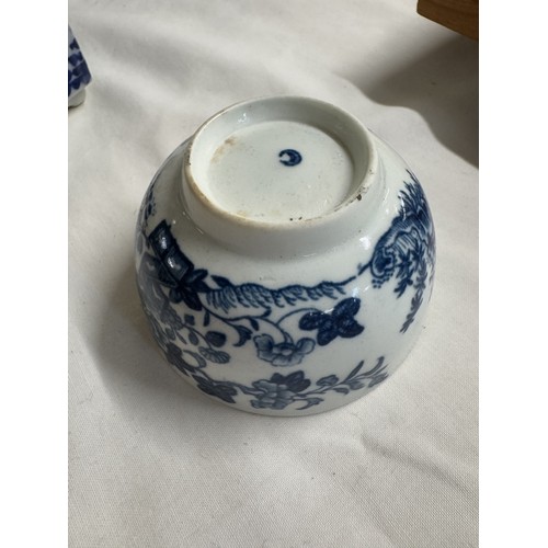 1194 - A quantity of Chinese blue & white ceramics including planters, vase etc