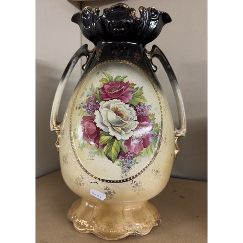 1526 - A pair of Victorian/Edwardian floral vases