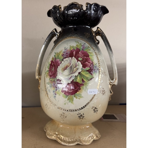 1526 - A pair of Victorian/Edwardian floral vases