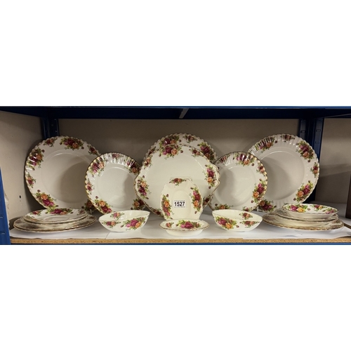 1527 - A quantity of Royal Albert Country Rose dinner items