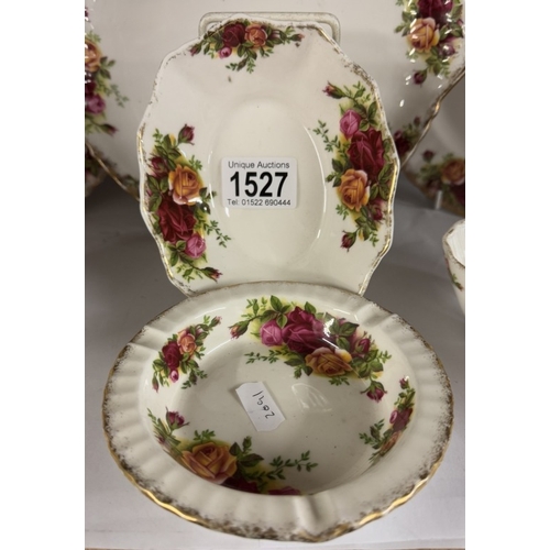 1527 - A quantity of Royal Albert Country Rose dinner items