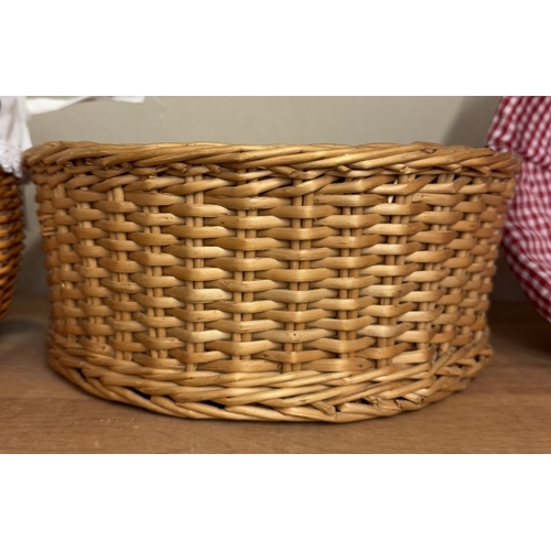 1512 - 2 new wicker baskets