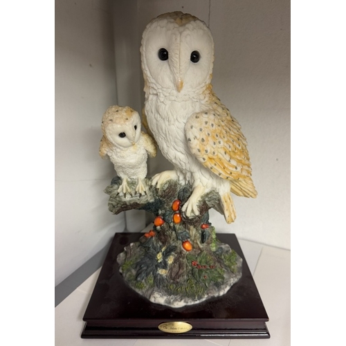 1612 - A Border Fine Arts owl family figure & 1 other