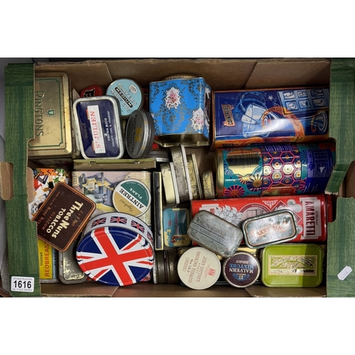 1616 - A box of collectors tins