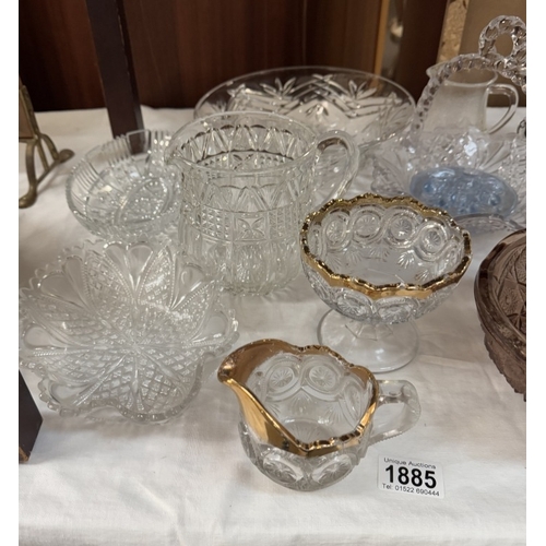 1885 - A good lot of glassware