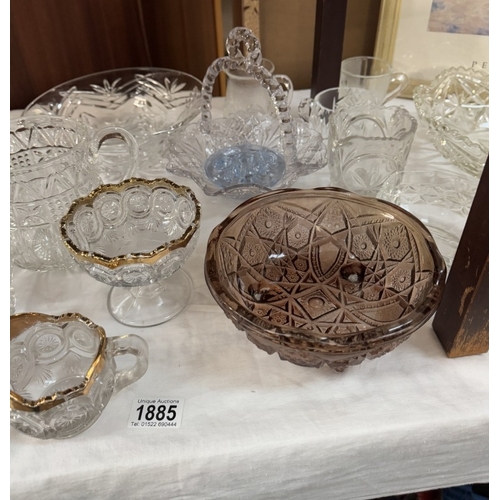 1885 - A good lot of glassware