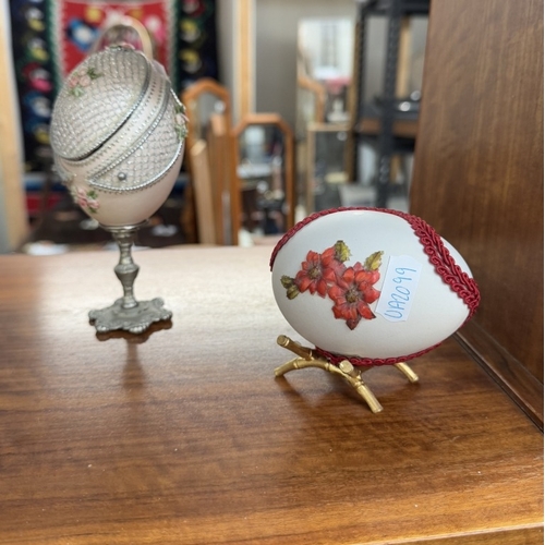 1919 - 2 Art glass paperweights & a quantity of oval decoration including a marble lighter (top loose)