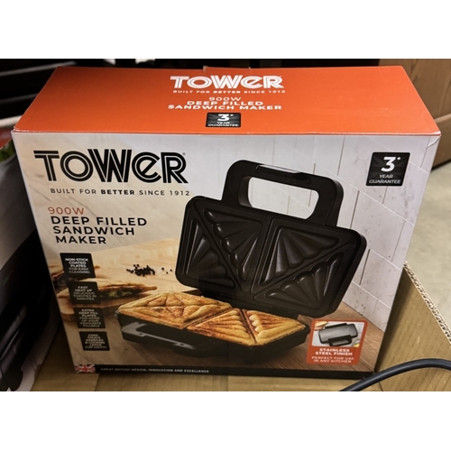 1715 - A Tower deep fill sandwich toaster, Breville & 1 other sandwich toaster & a Russell Hob hand mixer