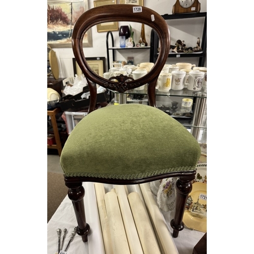 1728 - A Victorian balloon back chair