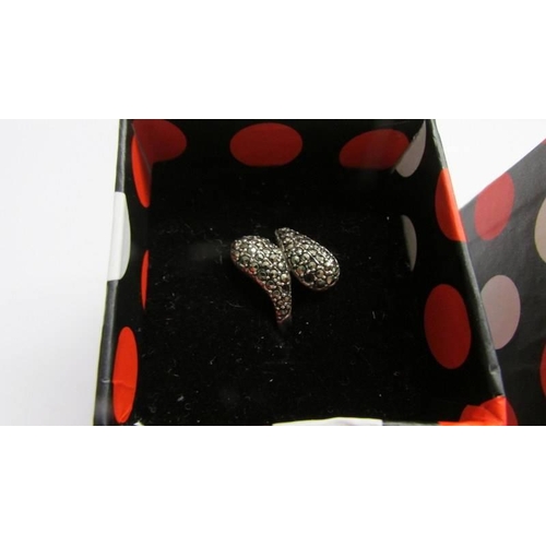 1088 - Two silver (925) marcasite rings.