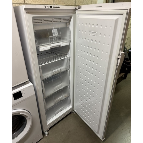 1730N - A Beko freezer