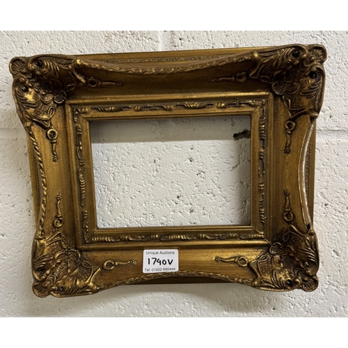 1740V - 5 Ornate gilt framed picture frame. Outer 30 x 25cm, Inner 18.25 x 13.25cm, Image size 17 x 11.5cm