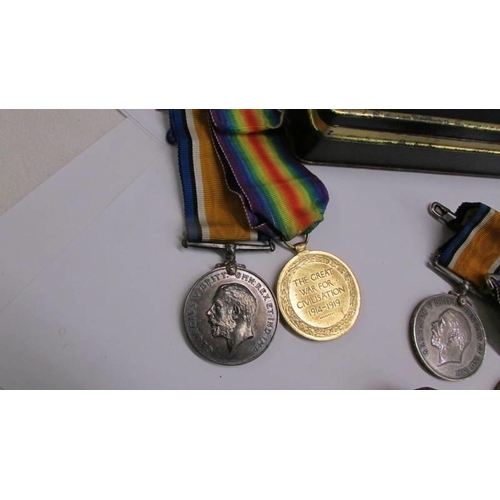 1118 - Two WW1 medals and dog tags for 201391 Pte F. e. Marshall R. S. Fus., 2 WW1 medals for 41006 Pte W C... 