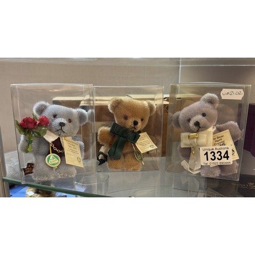 1334 - 3 Boxed limited pin bears (Max & Foxi, April and Martins Birthday).