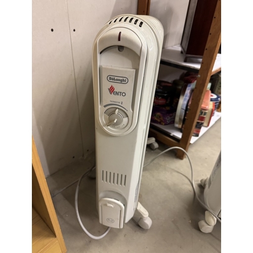 1009 - 2 Electric heaters