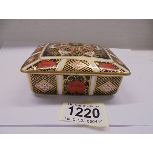 Lot 1220      