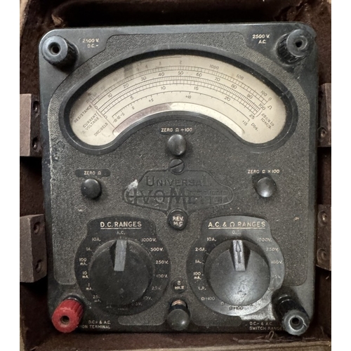 1461 - A cased Universal Avo Meter