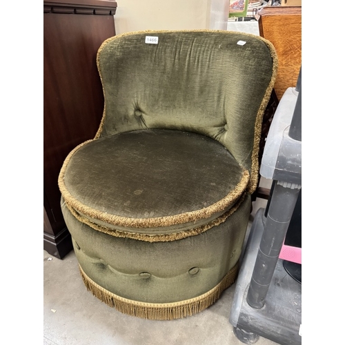 1466 - A green draylon tub chair
