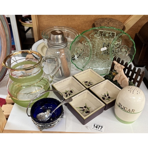 1477 - A quantity of vintage & modern Kitchenalia including mixing bowls, sugar sifter etc