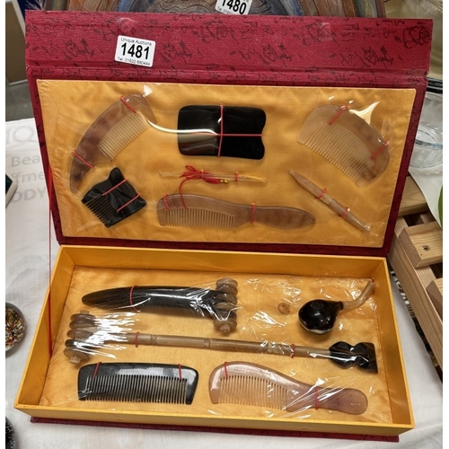 1481 - A new boxed Chinese grooming set