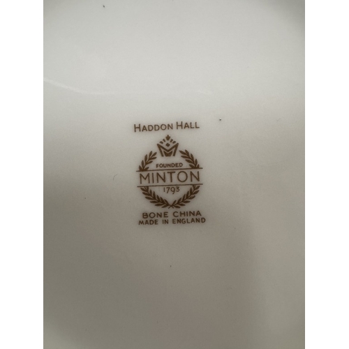 1485 - A pair of Minton lidded tureens & 4 piece cruet set