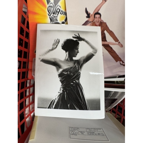 1609 - A large selection of promotional photo's, slides & negatives for shows, competitions & ice skating e... 