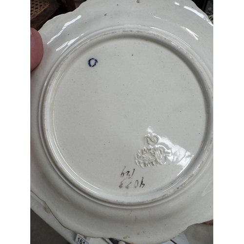 1610 - A collection of late Victorian. early 20th century Blush ware floral plates